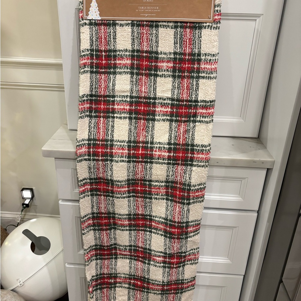 Plaid Red and Green HomeTable Runner NWT
